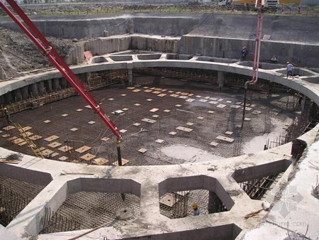 高層鋼結(jié)構(gòu)